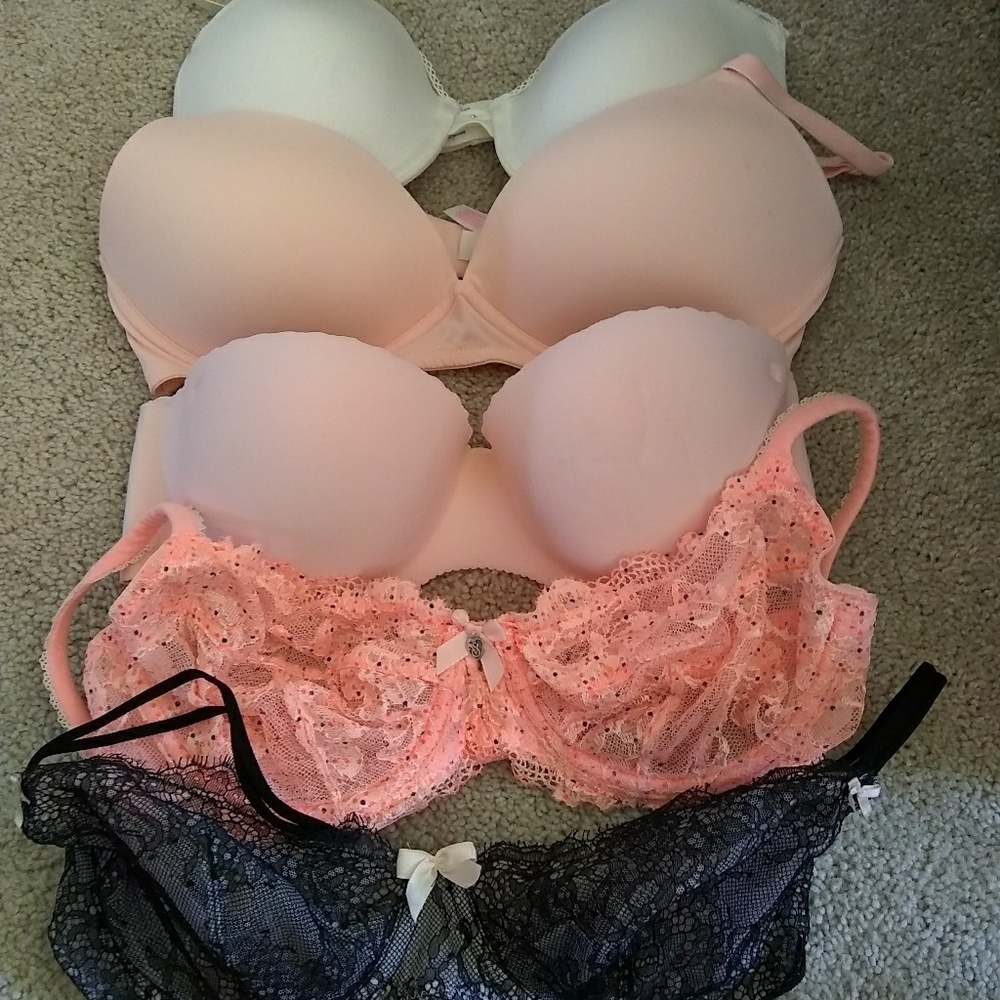 34C bra lot